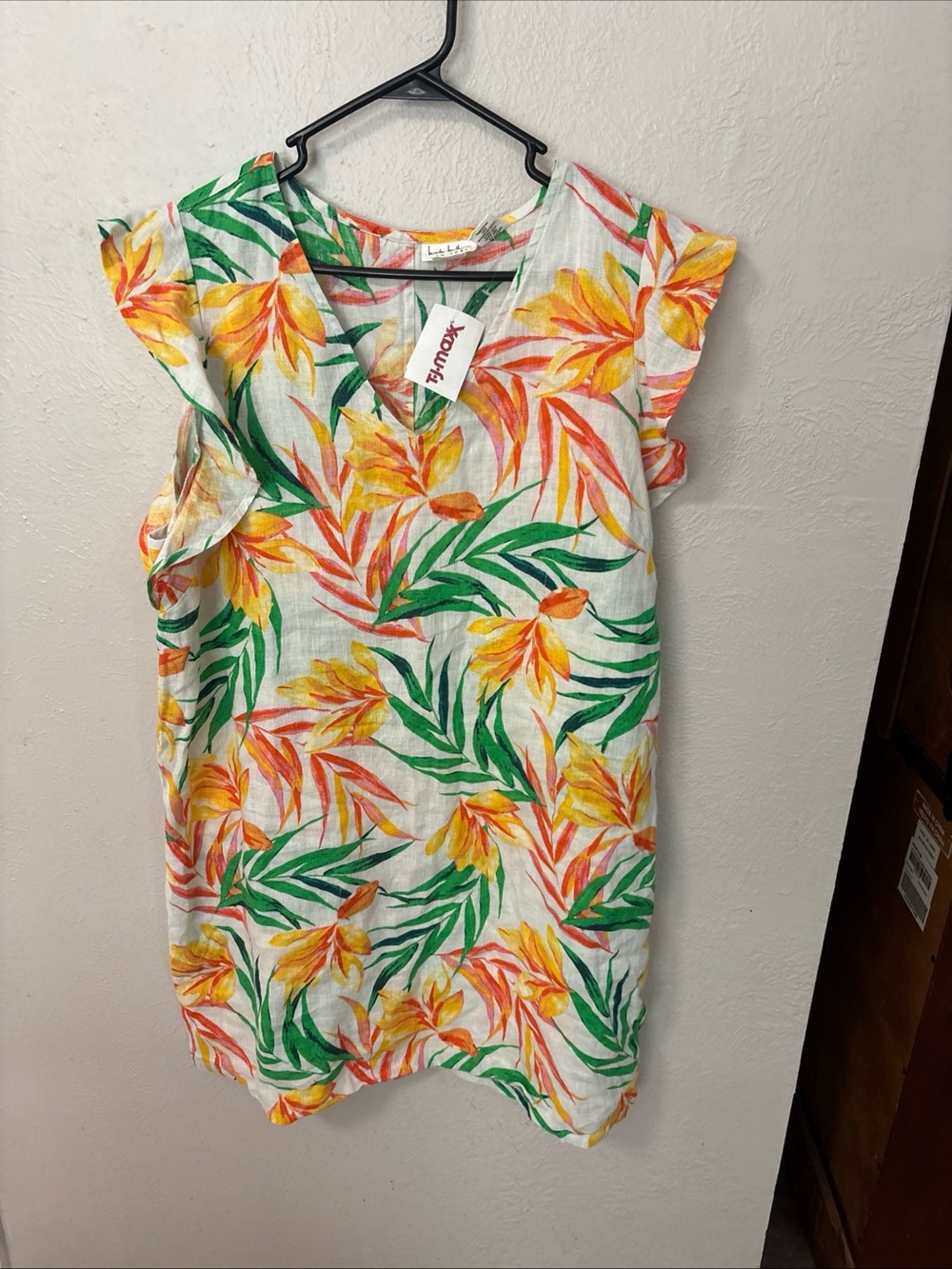 Nicole Miller White Floral V-Neck Flutter Sleeve A-line dress 100% linen